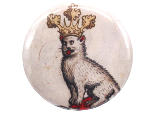 Badge chat couronné