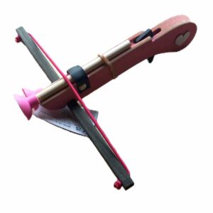 Arbalète rose en bois noir