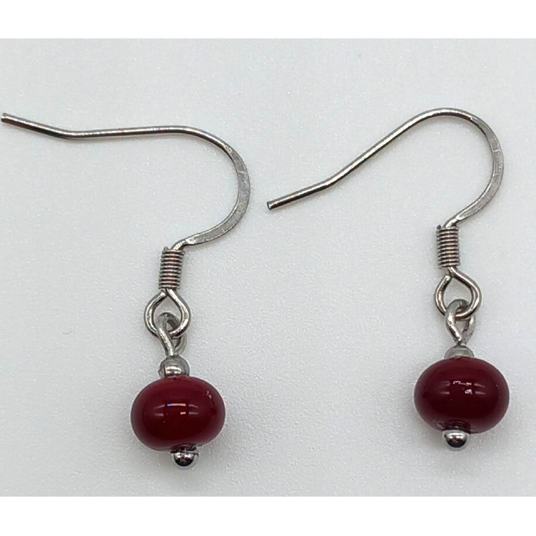 Boucle d'oreilles aux perles de verre bordeaux