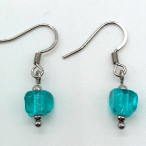 Boucle d'oreilles aux perles de verre turquoise