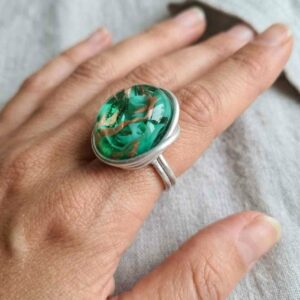 Bague "effluves" en verre vert